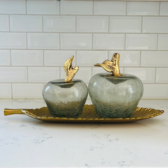 Medium Clear Glass Apple Figurine - Picture 12 of 16